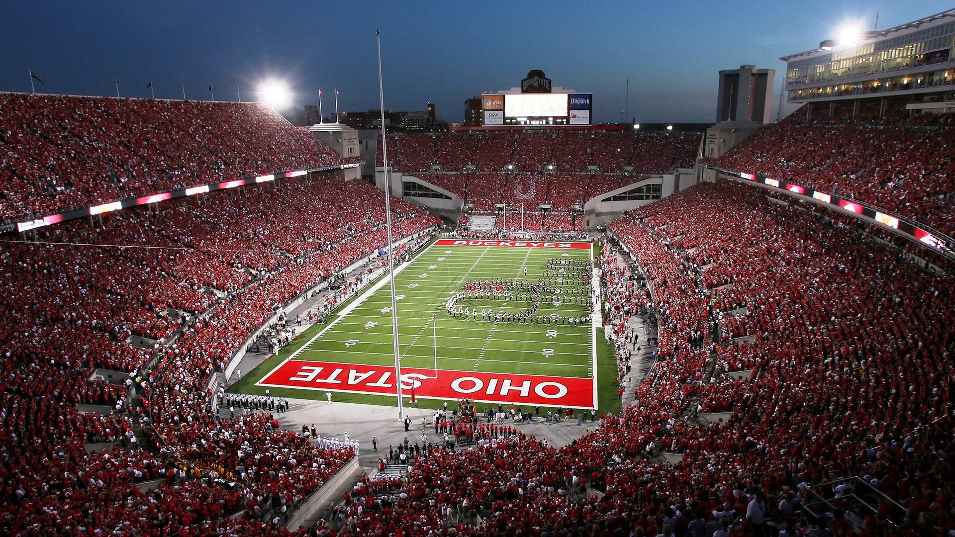 跨越山海的双重奏,当那不勒斯之刃斩落黄潜,门迪在金色风暴中加冕