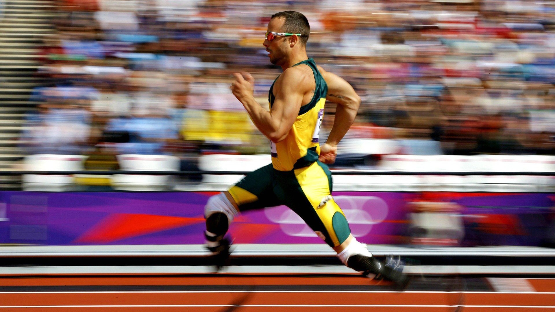 黄蜂全面压制马刺，福克斯统治全场